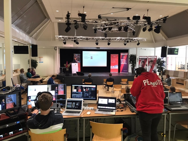 Leerlingen ONC Parkdreef verzorgen de techniek