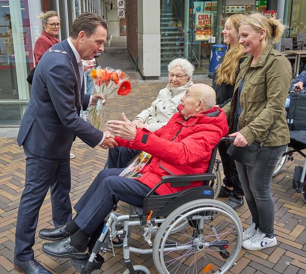 53759611154 be90e2e23e c