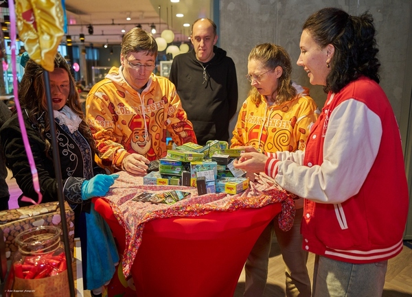 05 zoetermeeractief biedt Cadeaus aan in CKC Kopie