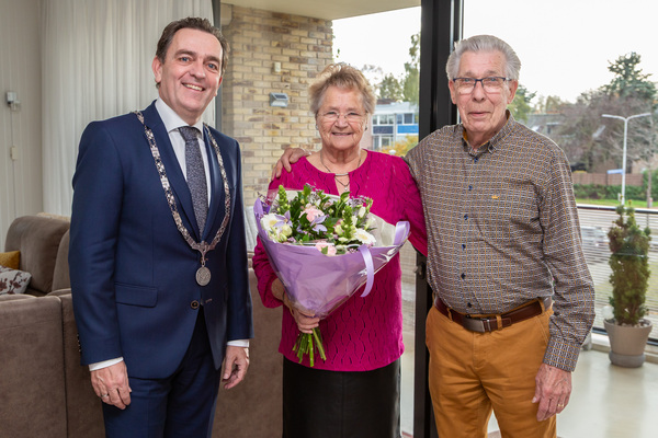 60 jarig bruidspaar Bron 005