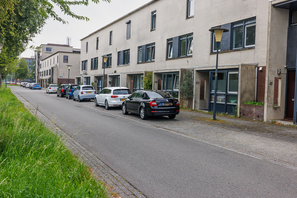 Aarlanderveenstraat 2