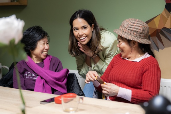 Kom erbij Drie dames inzet
