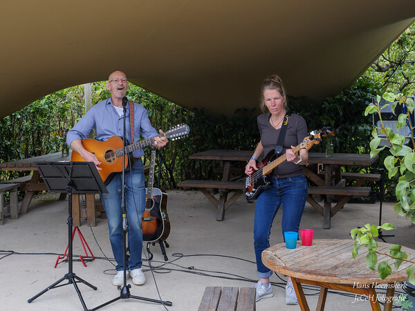 muziek in boomgaard 2 ZA
