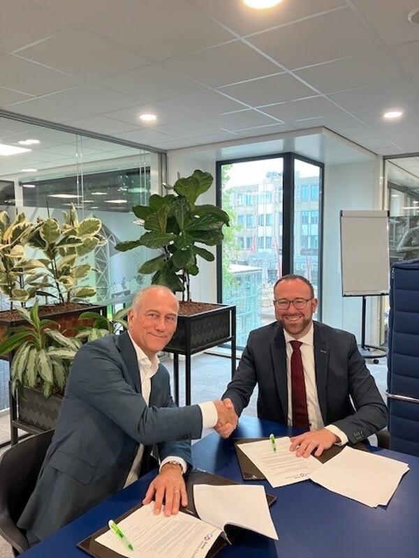 ondertekening intentieovereenkomst 1