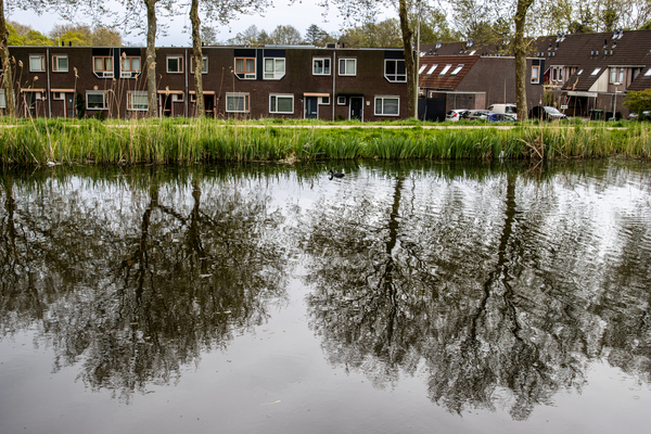 wmei25 P._Nicolaas_Leidse_Wallenwetering_Seghwaert