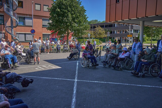 05rolstoelvierdaagse 1e dag bij vivaldi aangepast 54515455615 o