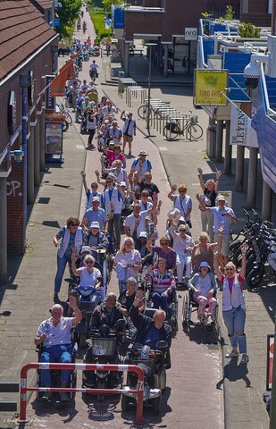 20rolstoelvierdaagse 1e dag bij vivaldi aangepast 54514241842 o