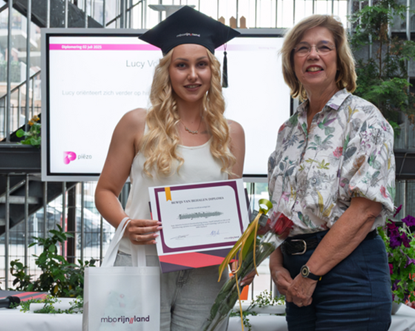 Nieuwe kansen in een nieuw land Oekraïense vrouwen behalen mbo diploma fotograaf Hans Heemskerk