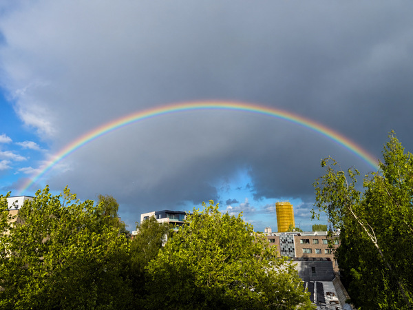 wjun26 Jolanda_Regenboog_om_de_watertoren