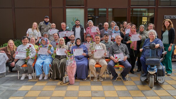 Feestelijke certificaatuitreiking voor deelnemers Z route in Zoetermeer fotograaf Leon Koppenol