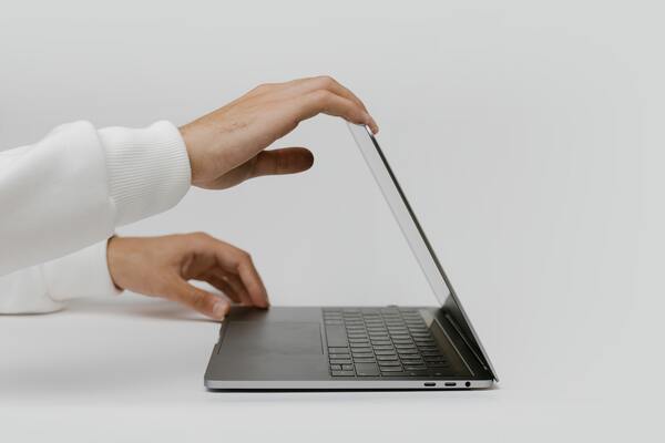 laptop 2 pexels