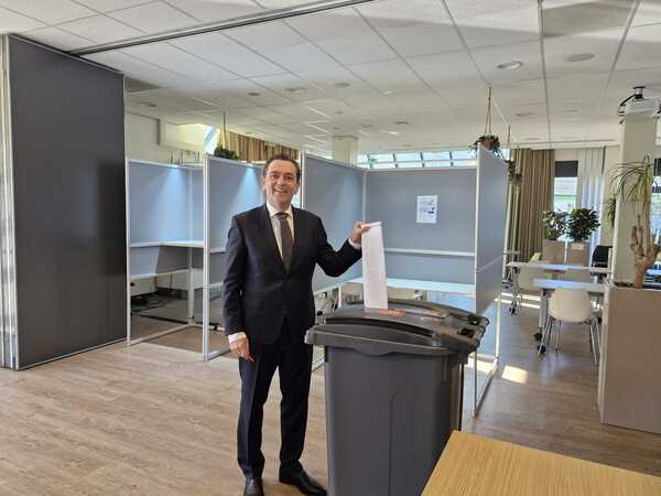 stemmen bezuijen mrt 26 ZA