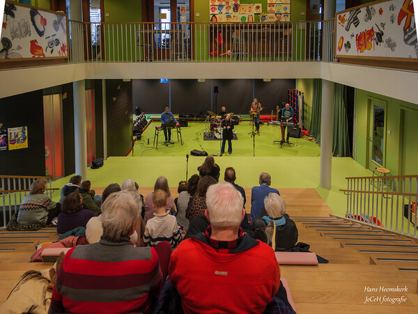 Gluren bij de buren H Heemskerk