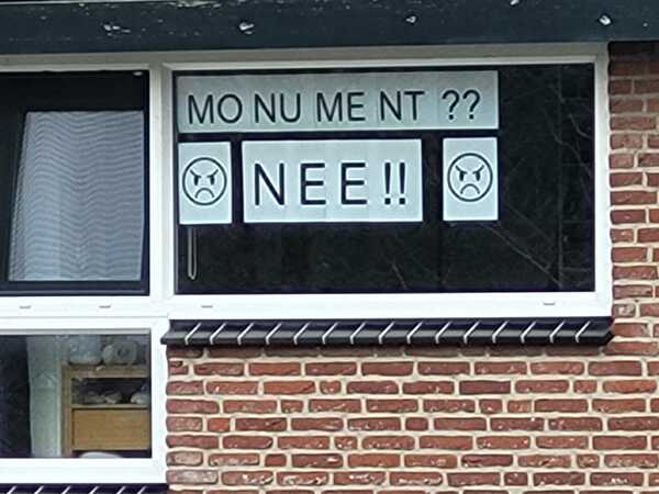 Monument nee post 45 za