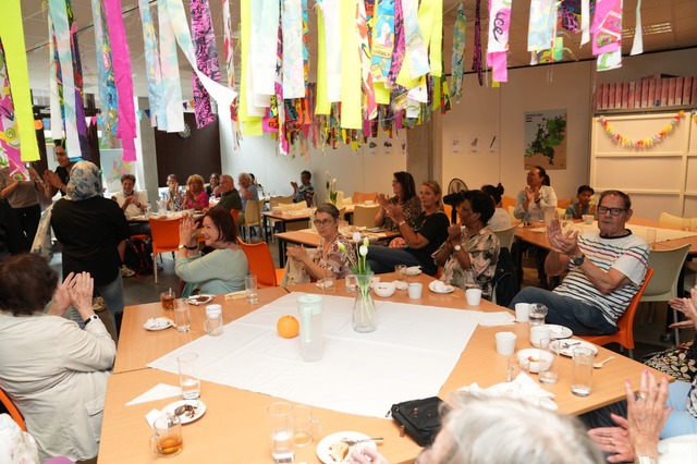 Vonkjesfeest brengt ouderen samen voor een geslaagde middag vol ontmoeting en plezier fotograaf Alaa Dalli